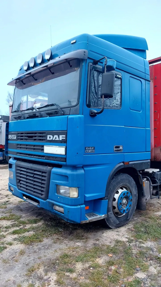 DAF XF95.380 - Cap tractor: Foto 4 DAF XF95.380 - Cap tractor: Foto 4