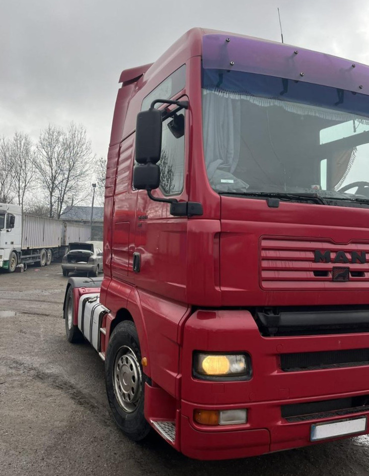 MAN 19.460 TGA ID1721S - Cap tractor: Foto 1 MAN 19.460 TGA ID1721S - Cap tractor: Foto 1
