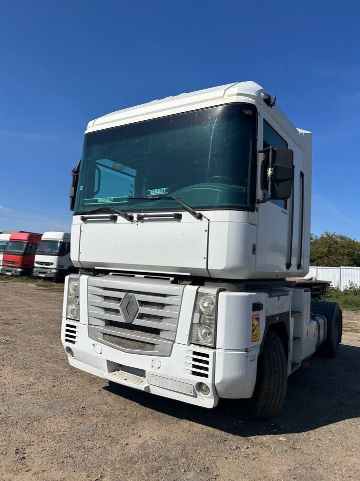 RENAULT Magnum 440 - Cap tractor: Foto 3 RENAULT Magnum 440 - Cap tractor: Foto 3