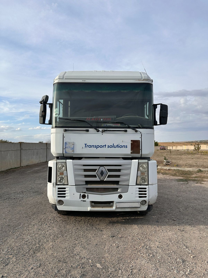 RENAULT Magnum 440 | ID1639S - Cap tractor: Foto 2 RENAULT Magnum 440 | ID1639S - Cap tractor: Foto 2