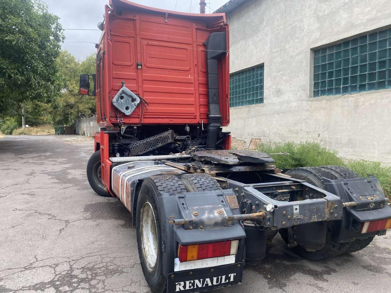 Cap tractor RENAULT Magnum 480: Foto 7 Cap tractor RENAULT Magnum 480: Foto 7