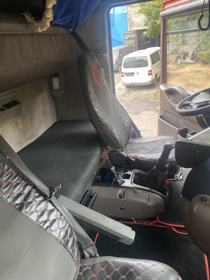 Cap tractor RENAULT Magnum 480: Foto 22 Cap tractor RENAULT Magnum 480: Foto 22