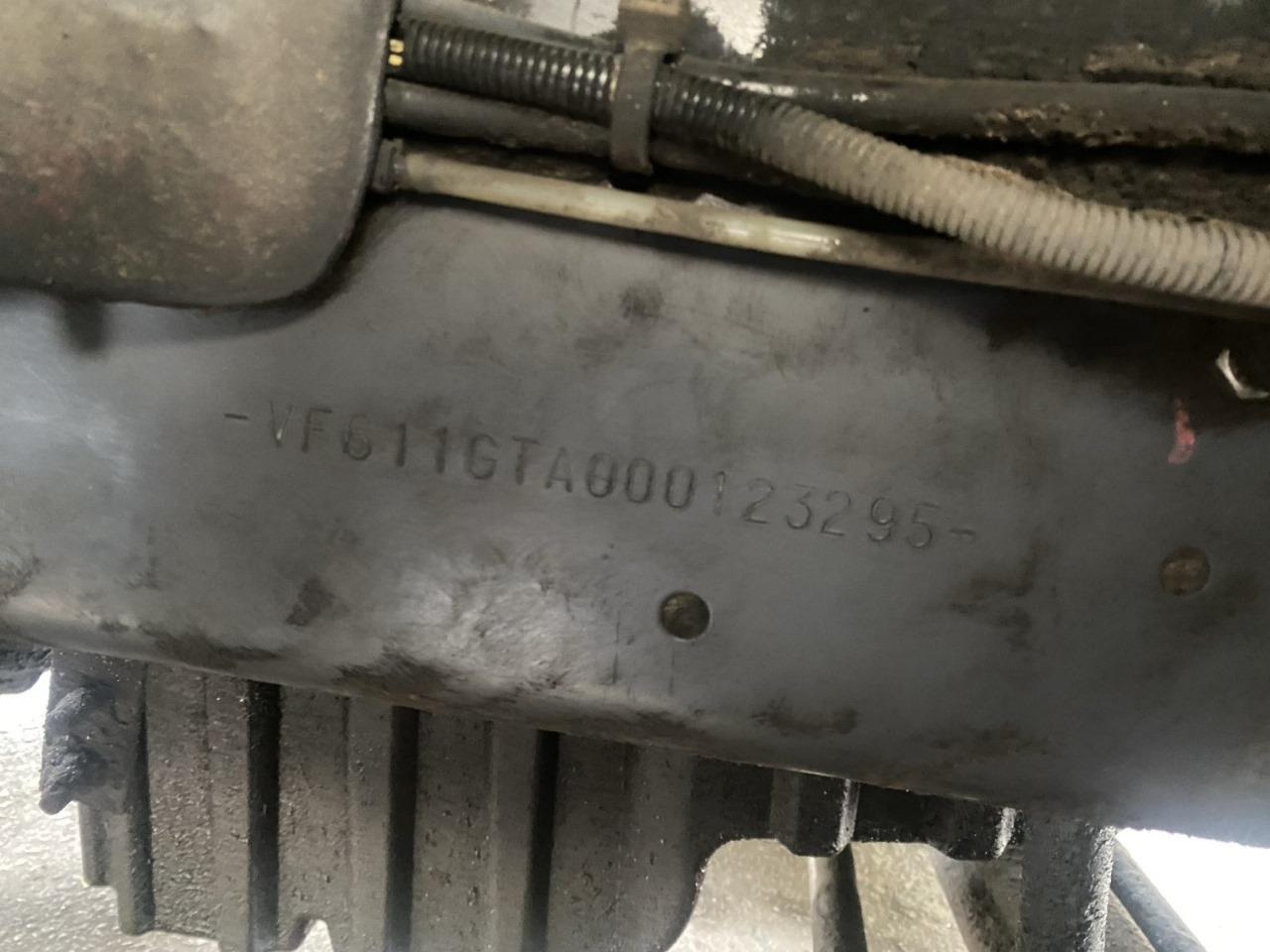 Cap tractor RENAULT Magnum 480: Foto 17 Cap tractor RENAULT Magnum 480: Foto 17