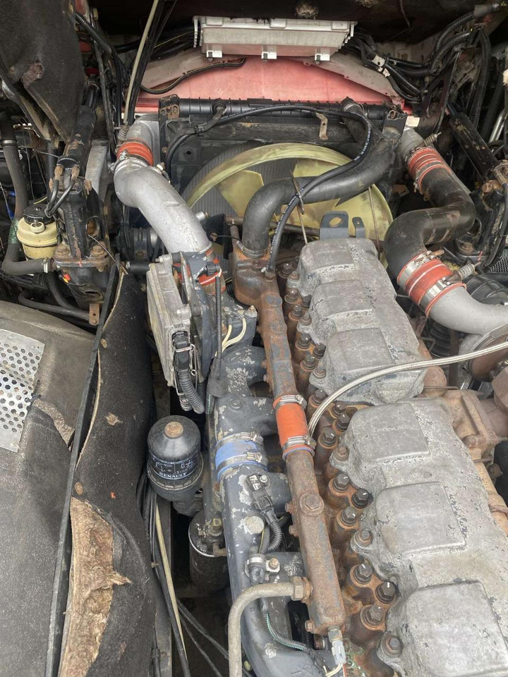 Cap tractor RENAULT Magnum 480: Foto 20 Cap tractor RENAULT Magnum 480: Foto 20