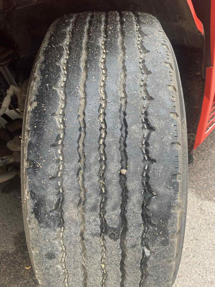 Cap tractor RENAULT Magnum 480: Foto 16 Cap tractor RENAULT Magnum 480: Foto 16