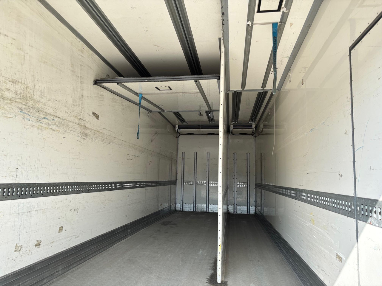Camion frigider DAF CF440: Foto 9 Camion frigider DAF CF440: Foto 9