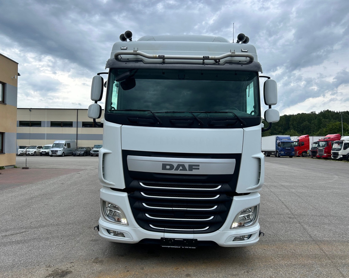 DAF XF510 - Camion frigider: Foto 3 DAF XF510 - Camion frigider: Foto 3
