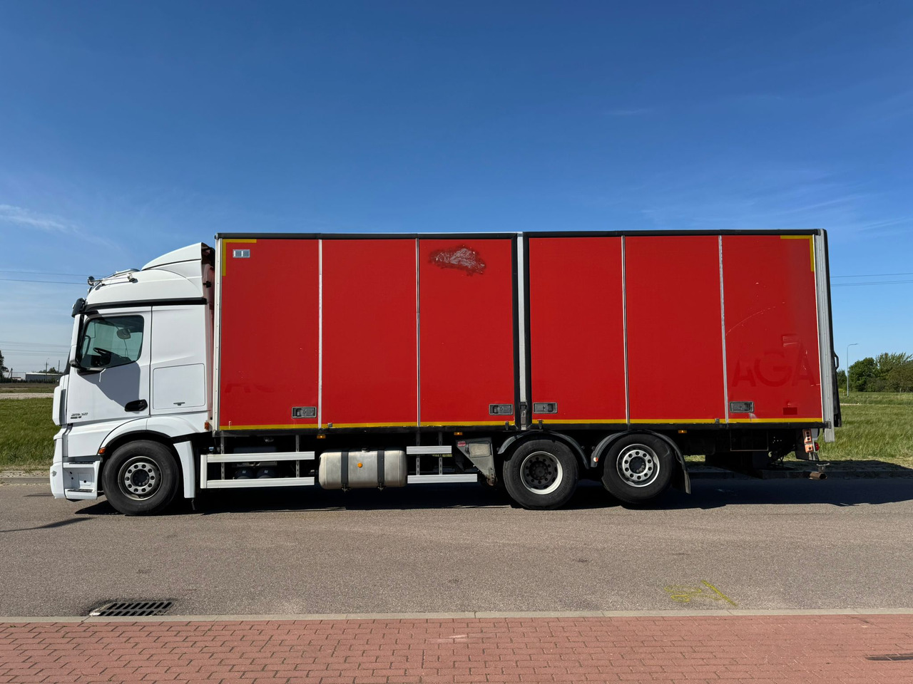 MERCEDES-BENZ ACTROS 2542 - Camion furgon: Foto 5 MERCEDES-BENZ ACTROS 2542 - Camion furgon: Foto 5