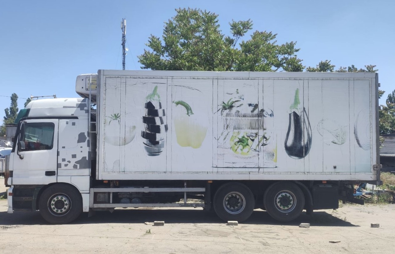 MERCEDES-BENZ Actros 2543 - Camion frigider: Foto 3 MERCEDES-BENZ Actros 2543 - Camion frigider: Foto 3