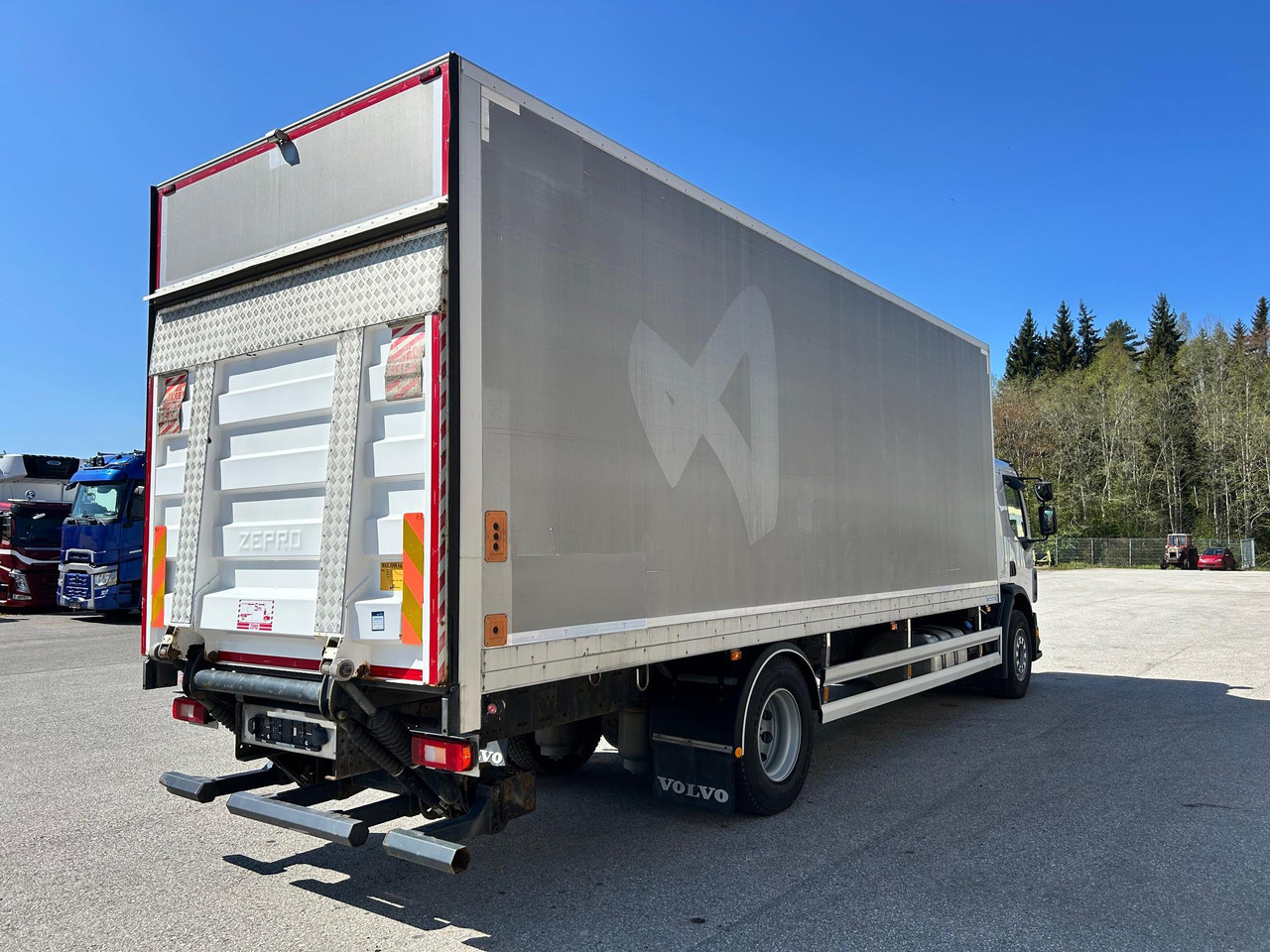 VOLVO FE260 - Camion furgon: Foto 5 VOLVO FE260 - Camion furgon: Foto 5