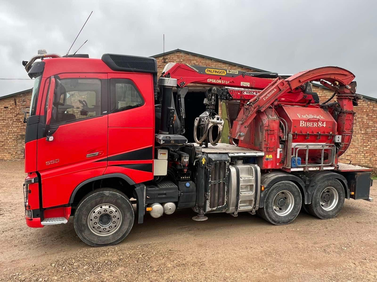 VOLVO FH16.550 - Tocător de lemne: Foto 4 VOLVO FH16.550 - Tocător de lemne: Foto 4