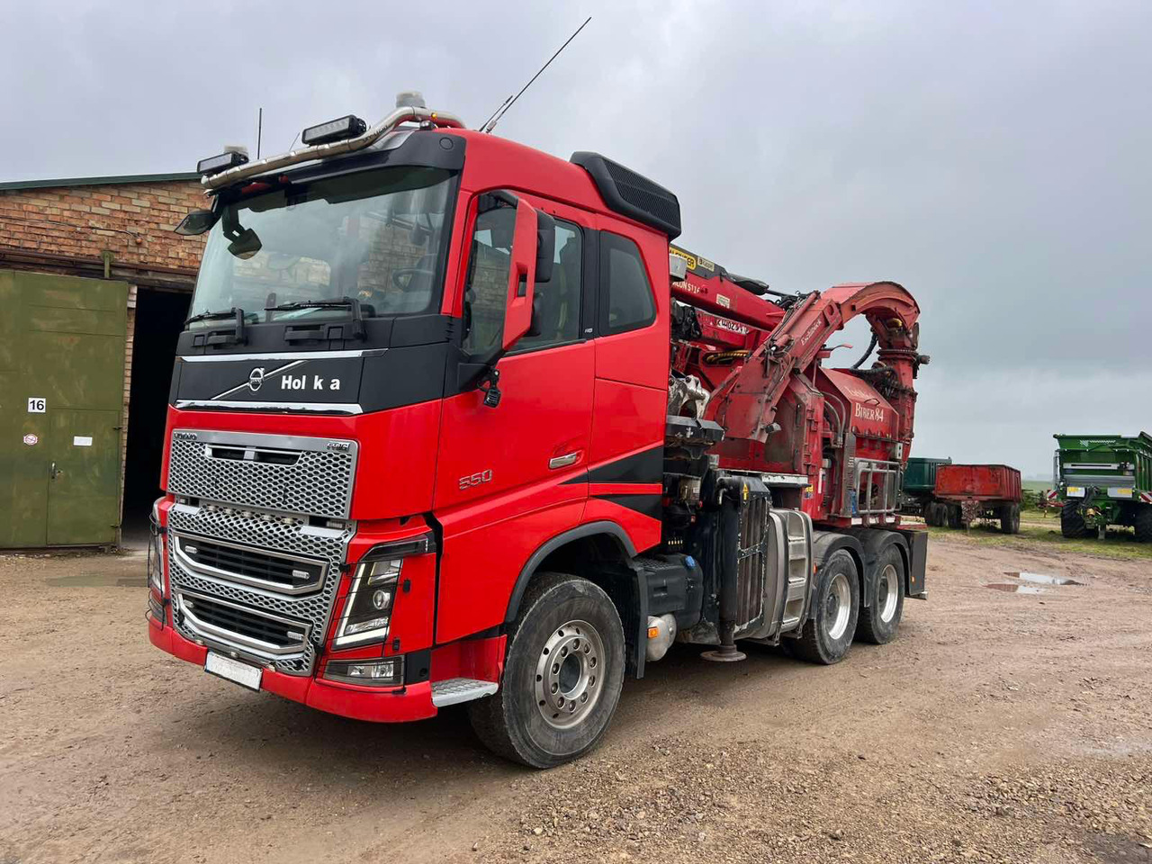 VOLVO FH16.550 - Tocător de lemne: Foto 3 VOLVO FH16.550 - Tocător de lemne: Foto 3