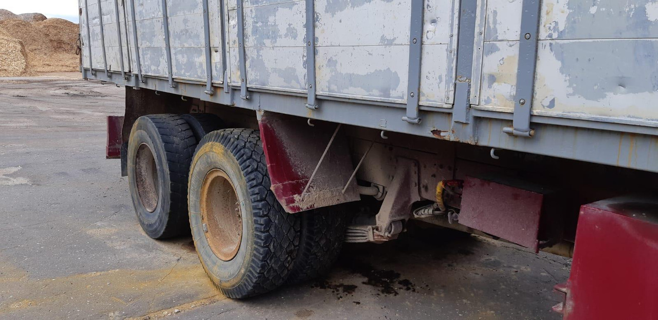 VOLVO FL10 - Camion basculantă: Foto 5 VOLVO FL10 - Camion basculantă: Foto 5