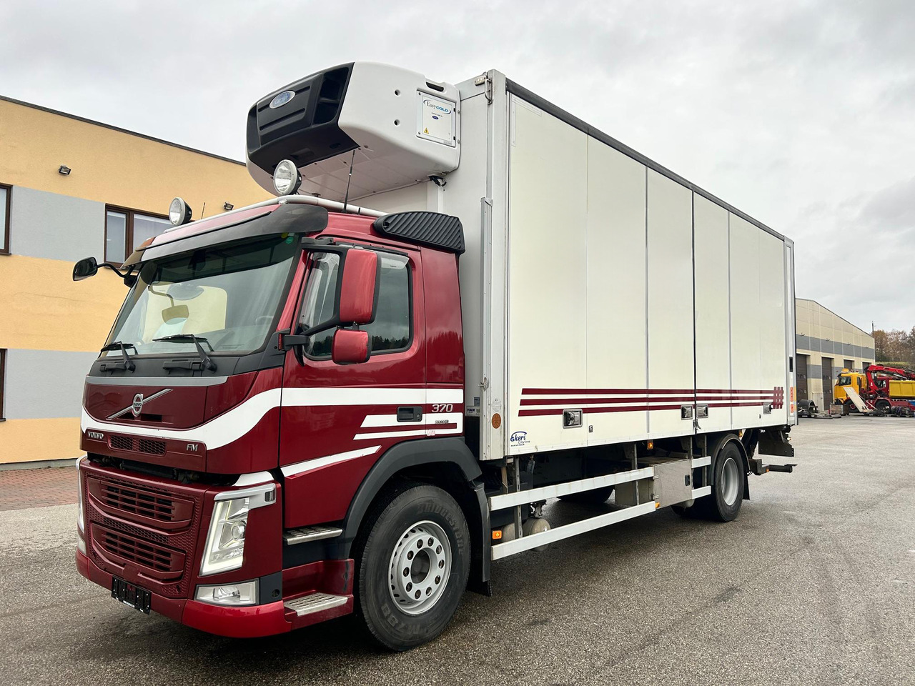 VOLVO FM370 - Camion frigider: Foto 2 VOLVO FM370 - Camion frigider: Foto 2