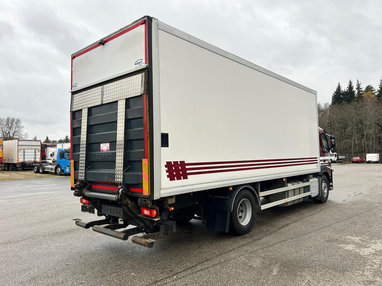 VOLVO FM370 - Camion frigider: Foto 4 VOLVO FM370 - Camion frigider: Foto 4