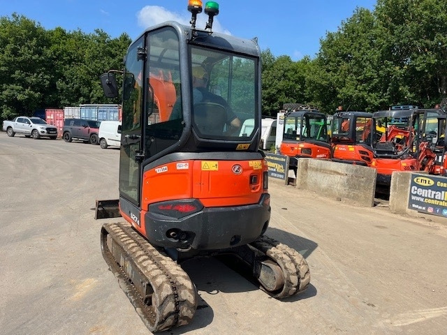 Kubota U 27-4 - Mini excavator: Foto 5 Kubota U 27-4 - Mini excavator: Foto 5