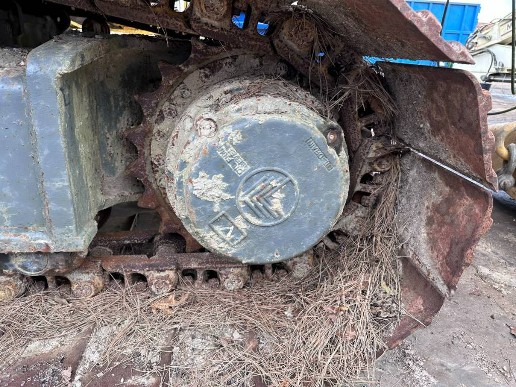 Liebherr LRB 155 for parts breaking dismantling - Sonetă: Foto 3 Liebherr LRB 155 for parts breaking dismantling - Sonetă: Foto 3