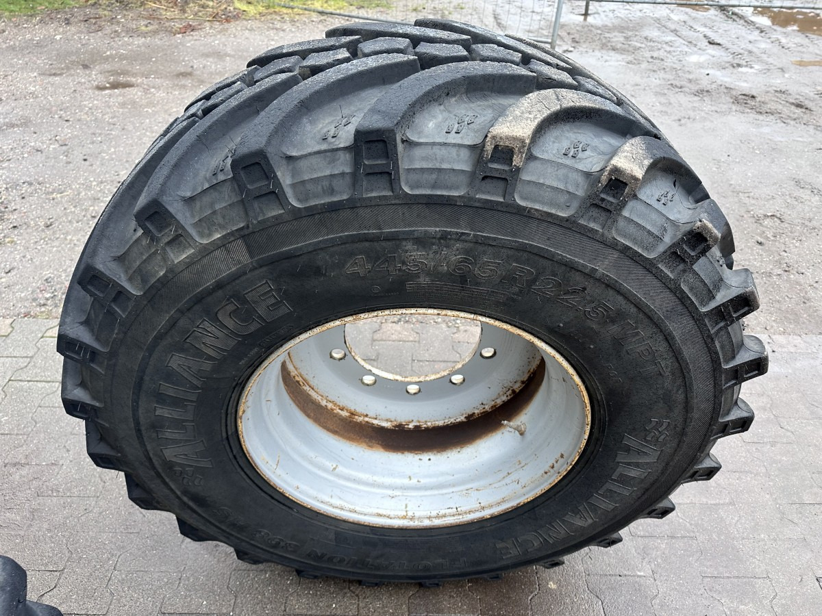 Anvelopă pentru Excavator pe roţi MITAS 445 / 65 R 22.5 Kompletträder - Complet tires: Foto 18 Anvelopă pentru Excavator pe roţi MITAS 445 / 65 R 22.5 Kompletträder - Complet tires: Foto 18
