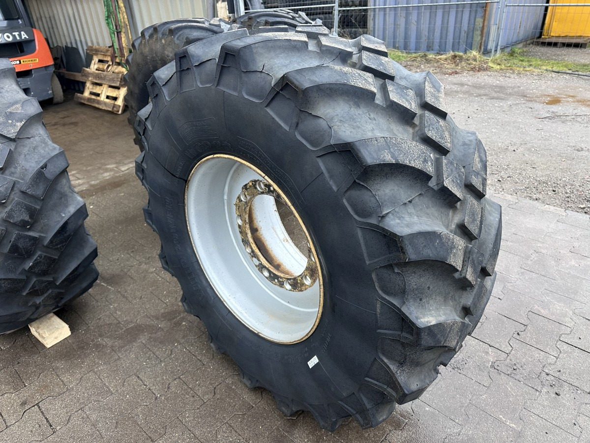 Anvelopă pentru Excavator pe roţi MITAS 445 / 65 R 22.5 Kompletträder - Complet tires: Foto 12 Anvelopă pentru Excavator pe roţi MITAS 445 / 65 R 22.5 Kompletträder - Complet tires: Foto 12