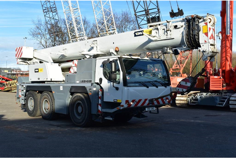 Liebherr LTM 1050-3.1 - Macara tot teren: Foto 4 Liebherr LTM 1050-3.1 - Macara tot teren: Foto 4