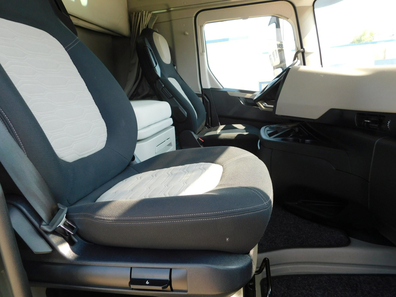 Ford F max 4x2 scab e6 12s2620 - Cap tractor: Foto 5 Ford F max 4x2 scab e6 12s2620 - Cap tractor: Foto 5