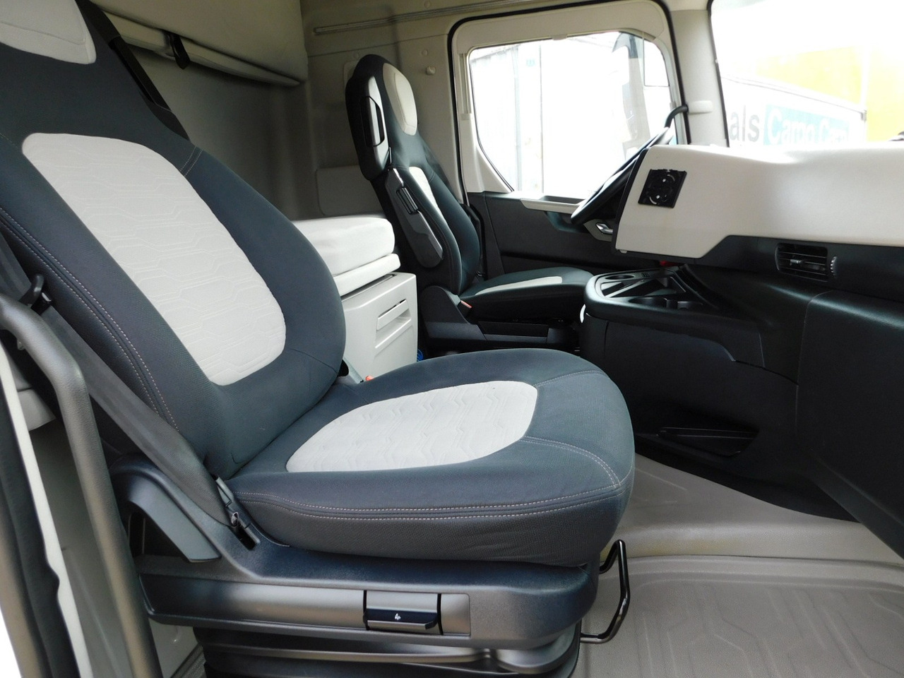 Ford F max 4x2 scab e6 12s2620 - Cap tractor: Foto 5 Ford F max 4x2 scab e6 12s2620 - Cap tractor: Foto 5