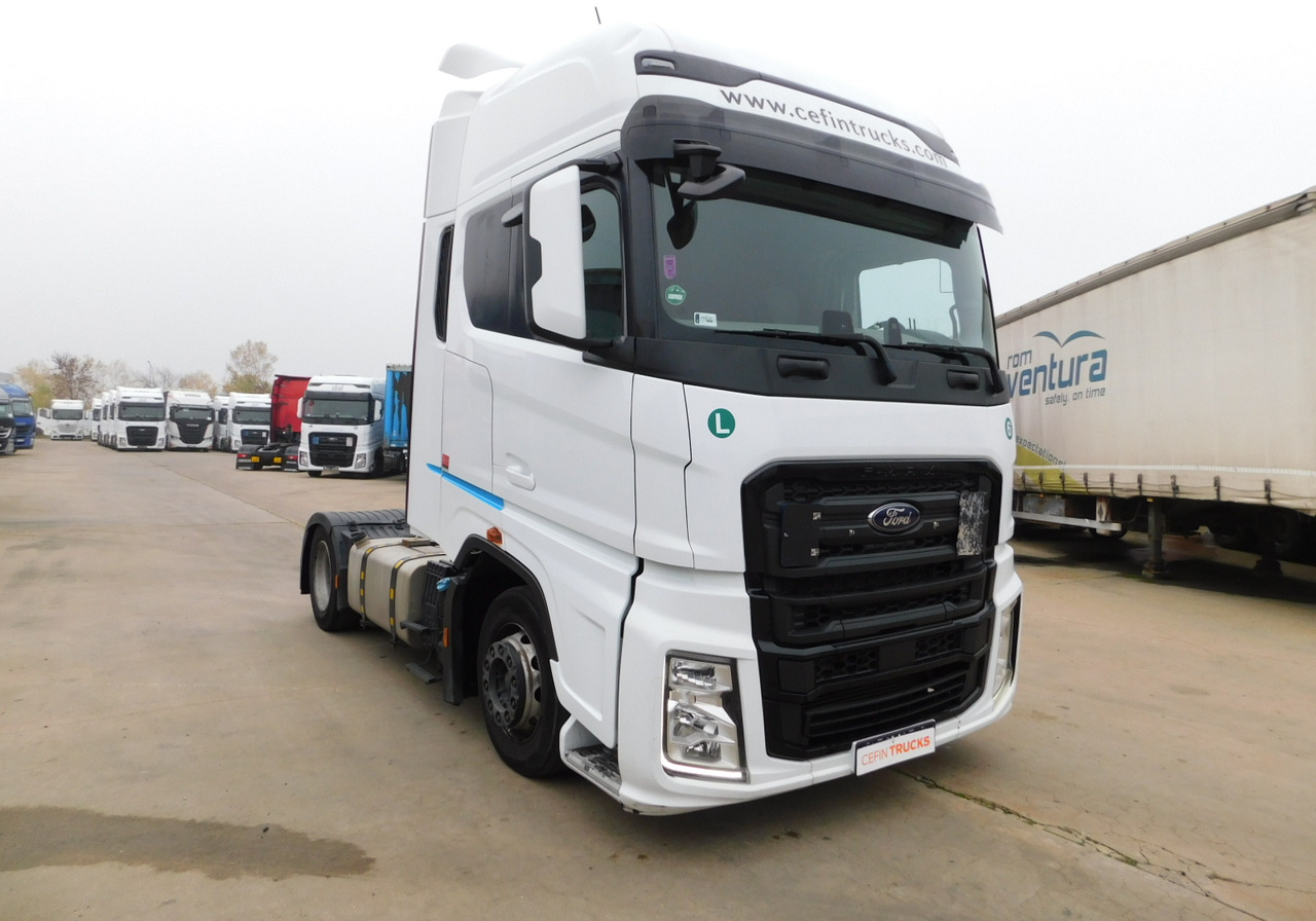 Ford F max ll 4x2 scab e6 12tx2620 - Cap tractor: Foto 2 Ford F max ll 4x2 scab e6 12tx2620 - Cap tractor: Foto 2