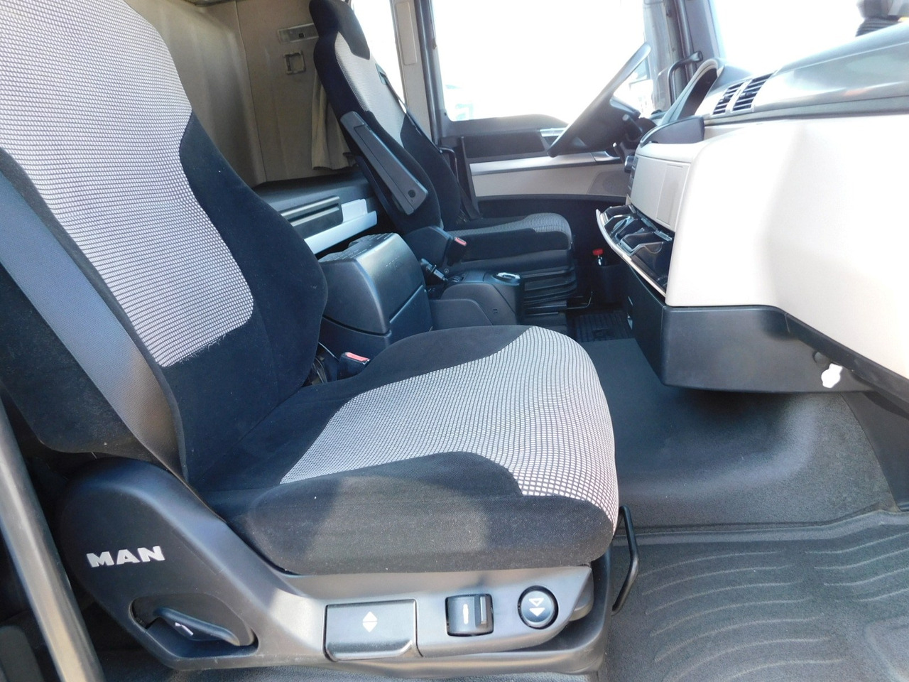 Man Tgx - Cap tractor: Foto 5 Man Tgx - Cap tractor: Foto 5