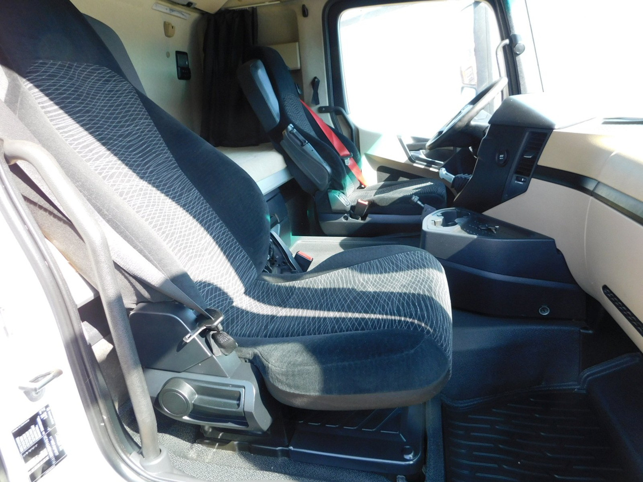 Mercedes Actros 1840 - Cap tractor: Foto 5 Mercedes Actros 1840 - Cap tractor: Foto 5