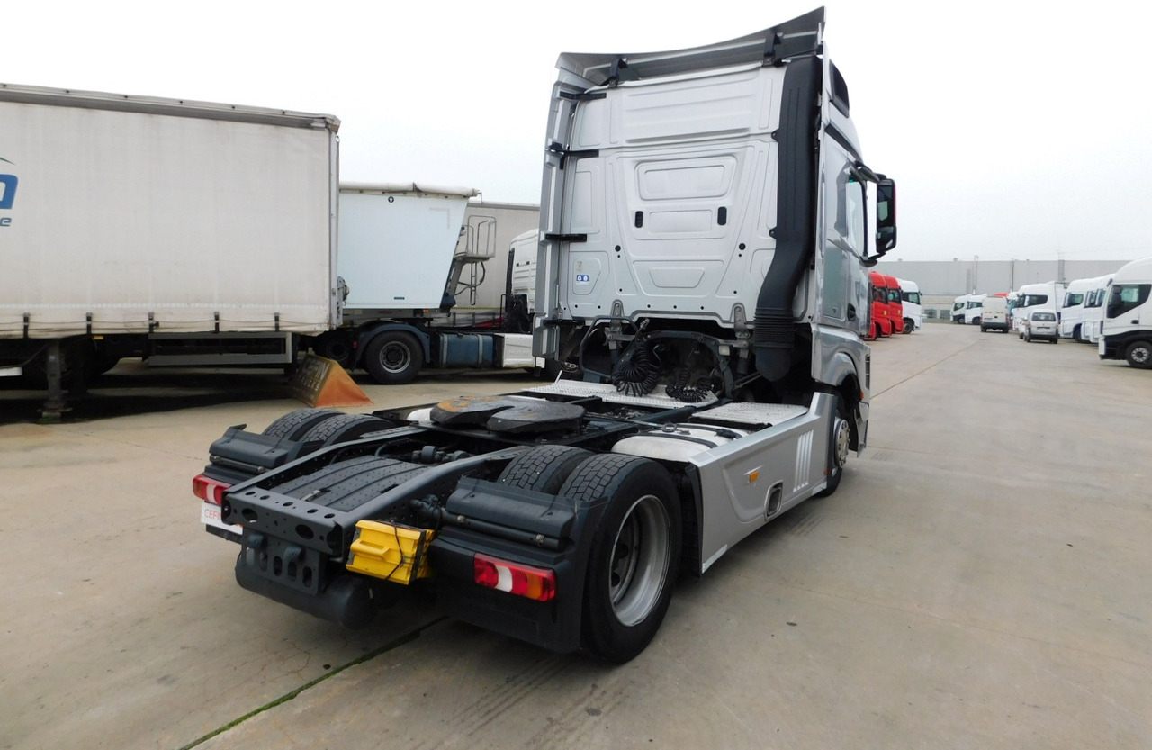 Mercedes Actros - Cap tractor: Foto 3 Mercedes Actros - Cap tractor: Foto 3