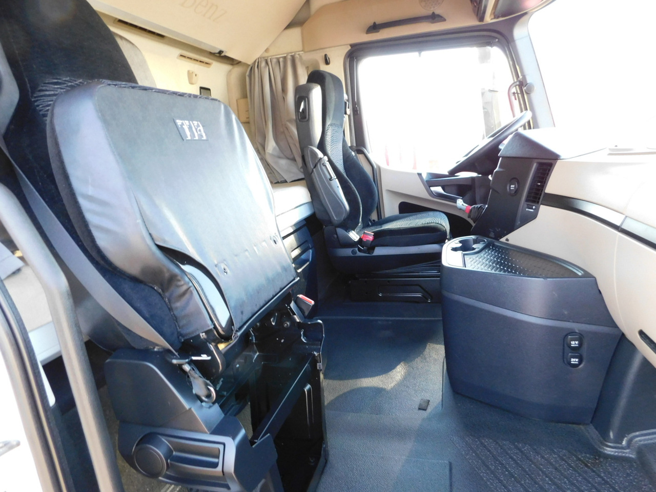 Mercedes Actros - Cap tractor: Foto 5 Mercedes Actros - Cap tractor: Foto 5