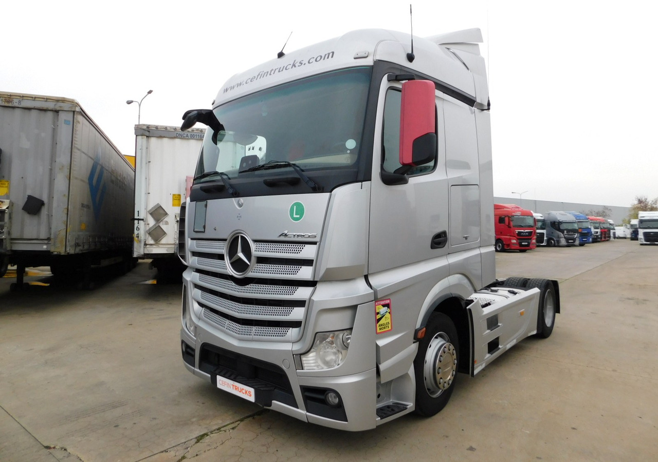 Mercedes Actros - Cap tractor: Foto 1 Mercedes Actros - Cap tractor: Foto 1