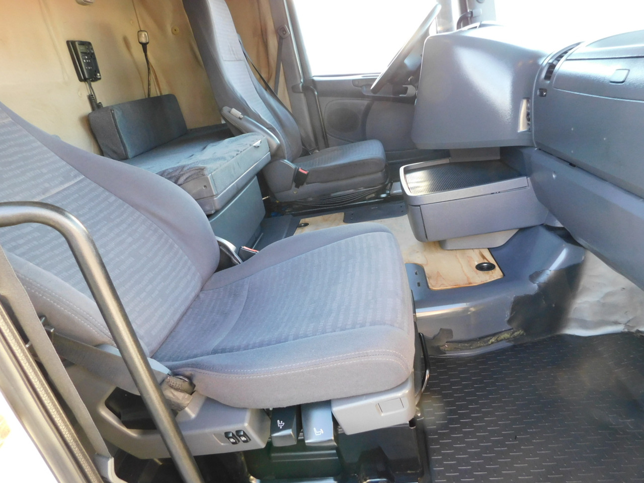 Scania R420 - Cap tractor: Foto 5 Scania R420 - Cap tractor: Foto 5