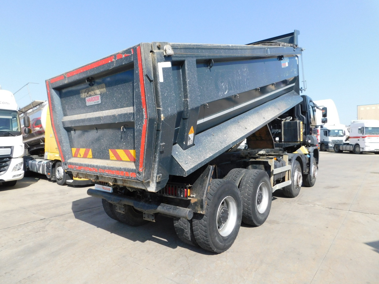 Ford 4142d 8x4 dcab e6 16s2230 - Camion basculantă: Foto 3 Ford 4142d 8x4 dcab e6 16s2230 - Camion basculantă: Foto 3