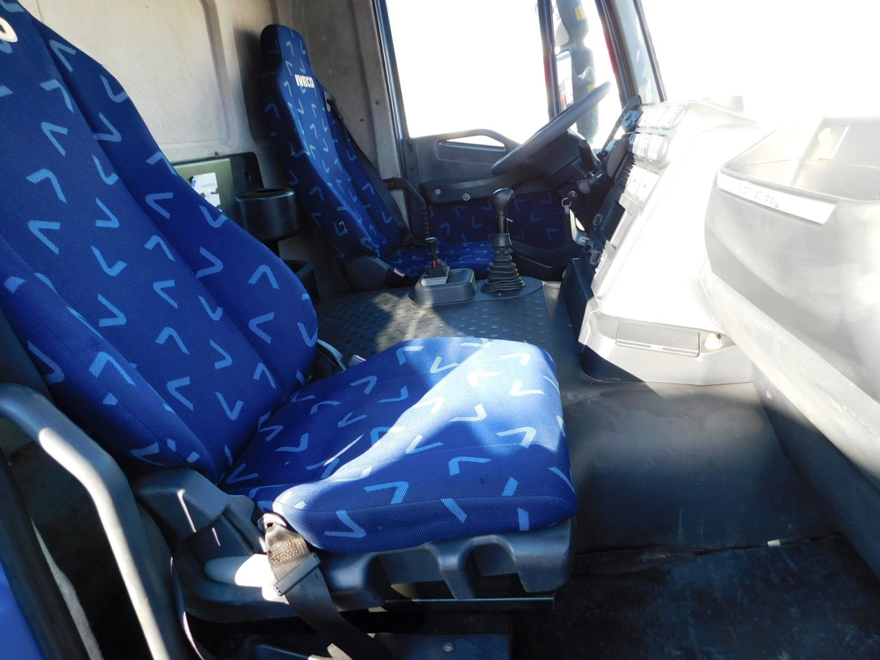 Iveco Trakker ad410t45 - Camion basculantă: Foto 5 Iveco Trakker ad410t45 - Camion basculantă: Foto 5