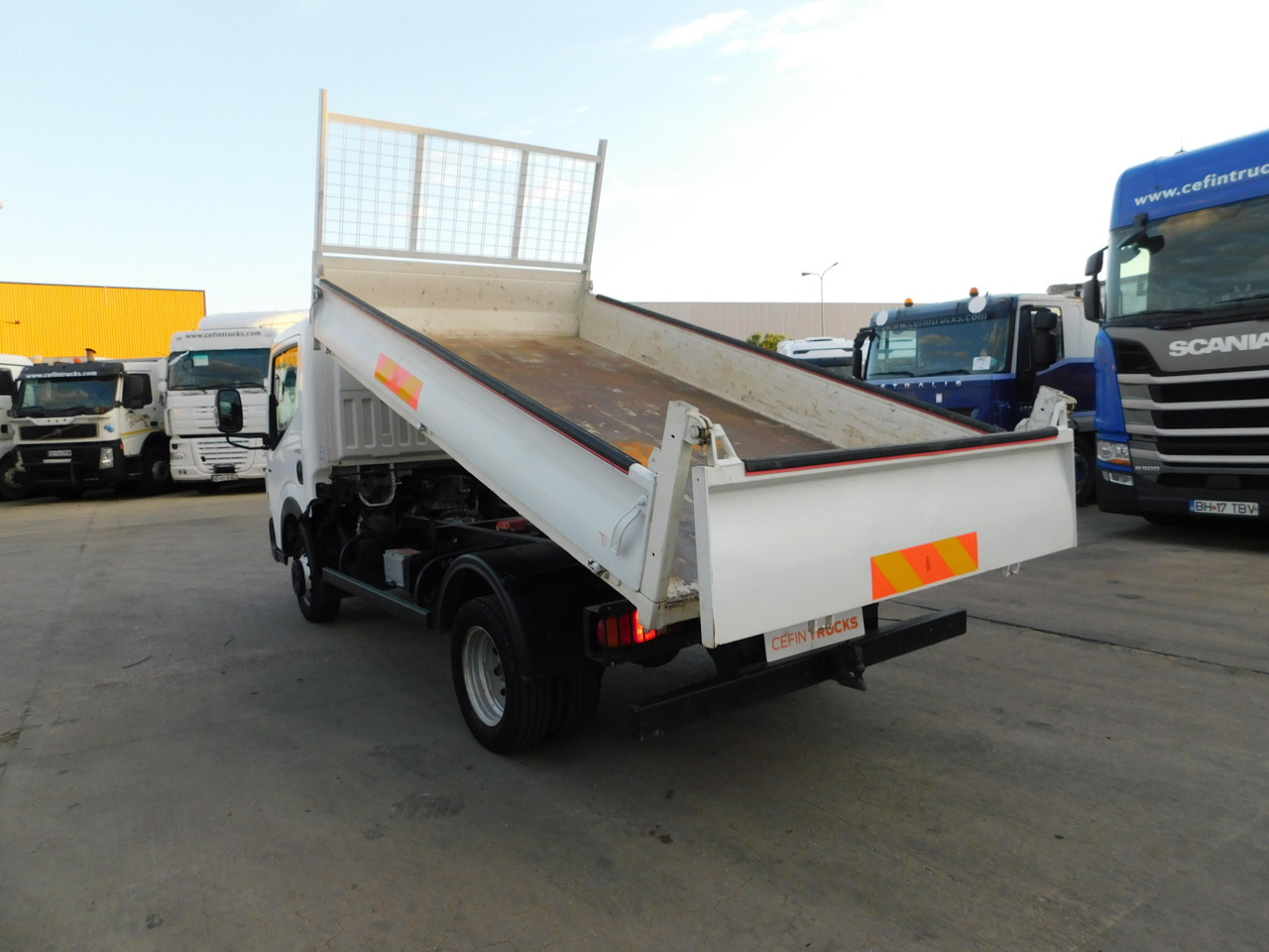 Renault Maxity - Camion basculantă: Foto 4 Renault Maxity - Camion basculantă: Foto 4