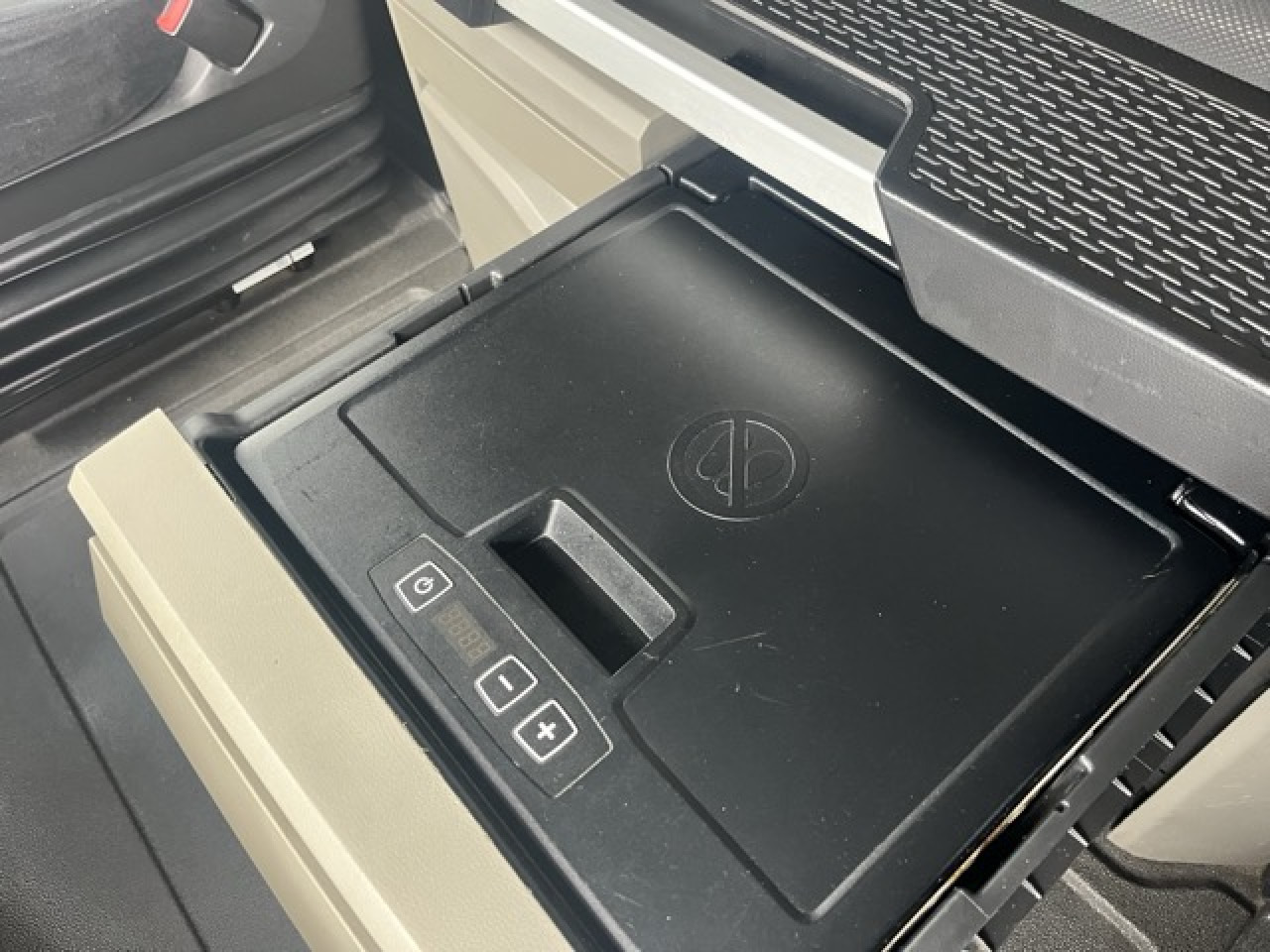 MAN TGX 18.510 4x2 LL SA Euro6 Retarder Klima ZV - Cap tractor: Foto 5 MAN TGX 18.510 4x2 LL SA Euro6 Retarder Klima ZV - Cap tractor: Foto 5