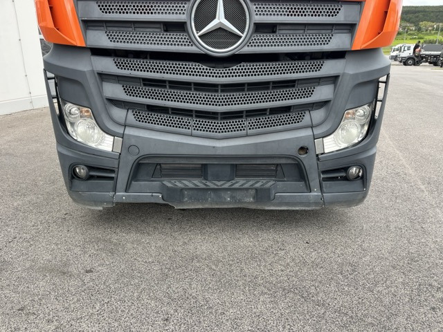 Cap tractor MERCEDES-BENZ 18.45 mit Kipphydraulik Euro6 Retarder Klima ZV: Foto 11