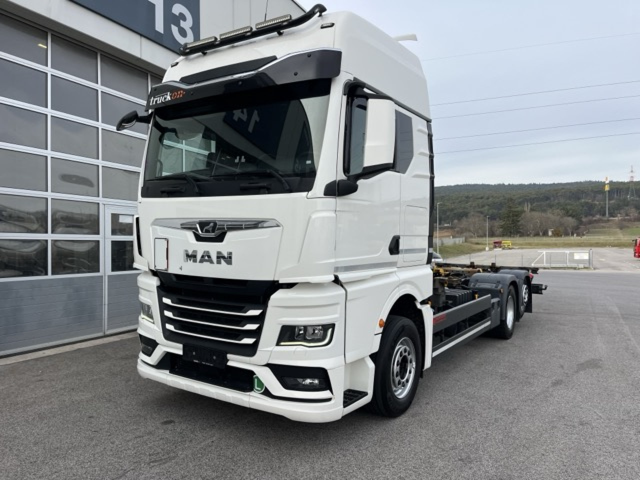 MAN TGX 26.470 6x2-4 LL CH Multiwechsler Euro6 Klima - Camion transport containere/ Swap body: Foto 1 MAN TGX 26.470 6x2-4 LL CH Multiwechsler Euro6 Klima - Camion transport containere/ Swap body: Foto 1