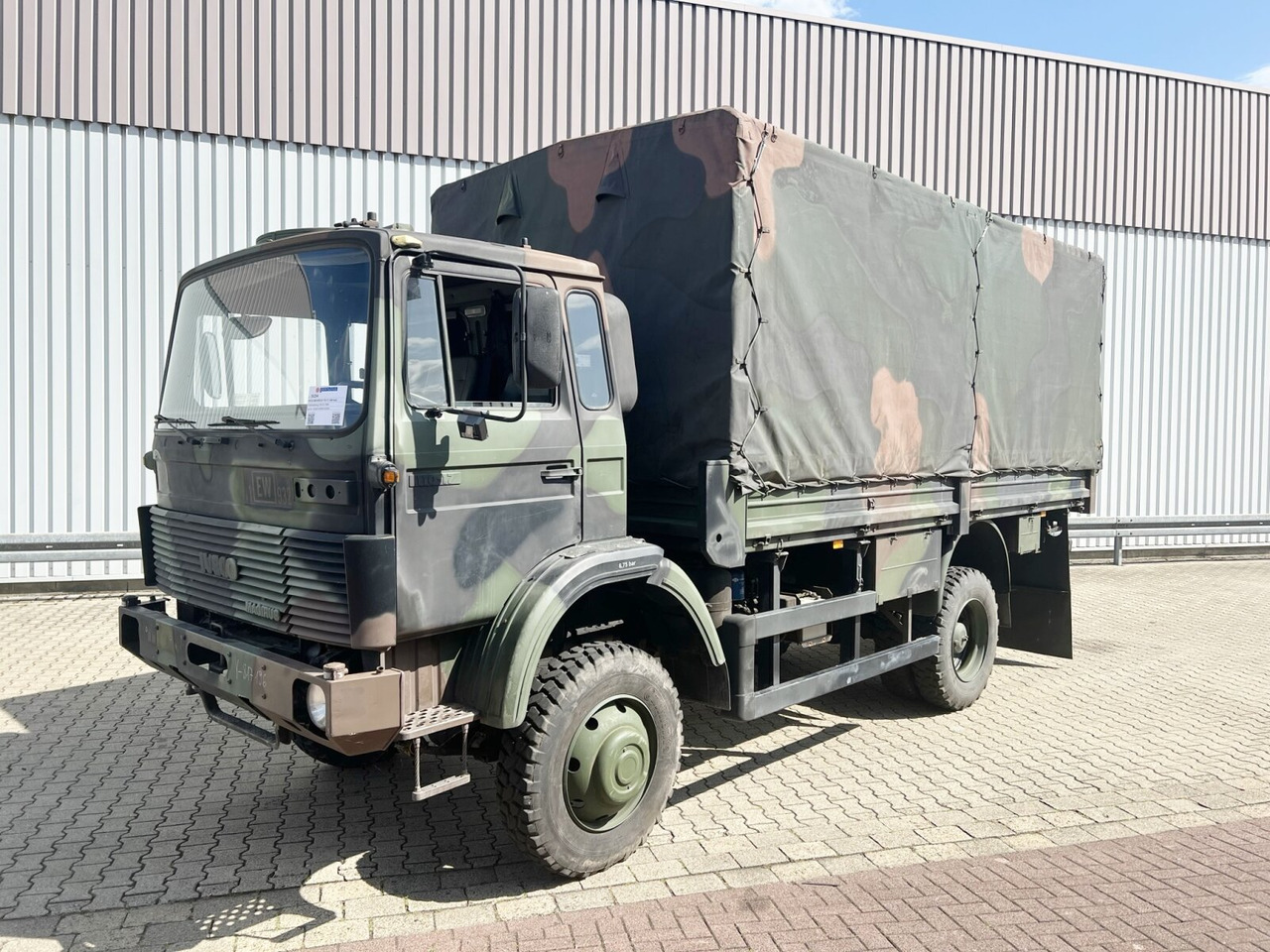 110-17 AW 4x4 110-17 AW 4x4, Ex-, Küche - Camion cu prelată: Foto 1 110-17 AW 4x4 110-17 AW 4x4, Ex-, Küche - Camion cu prelată: Foto 1