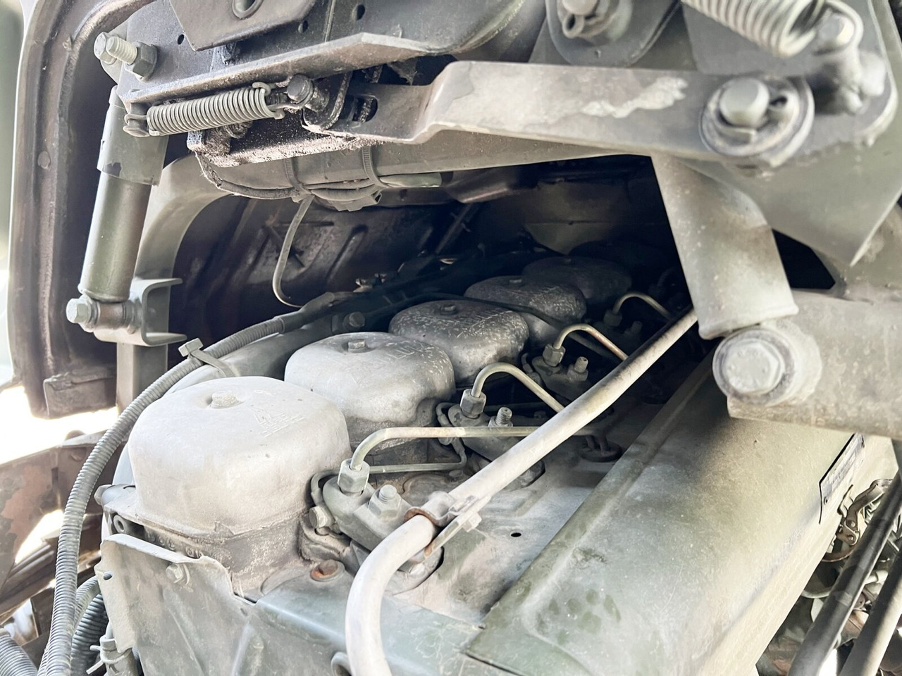 110-17 AW 4x4 110-17 AW 4x4, Ex-, Küche - Camion cu prelată: Foto 3 110-17 AW 4x4 110-17 AW 4x4, Ex-, Küche - Camion cu prelată: Foto 3