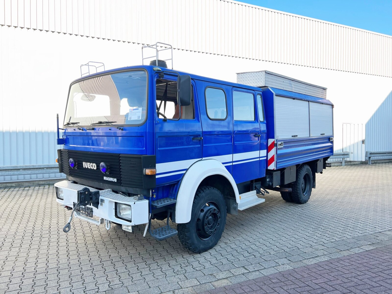 120-23 AW 4x4 Doka 120-23 AW 4x4 Doka, V8-Motor, Mannschaftswagen 16 Sitze, Seilwinde - Autospeciala de stins incendii: Foto 1 120-23 AW 4x4 Doka 120-23 AW 4x4 Doka, V8-Motor, Mannschaftswagen 16 Sitze, Seilwinde - Autospeciala de stins incendii: Foto 1