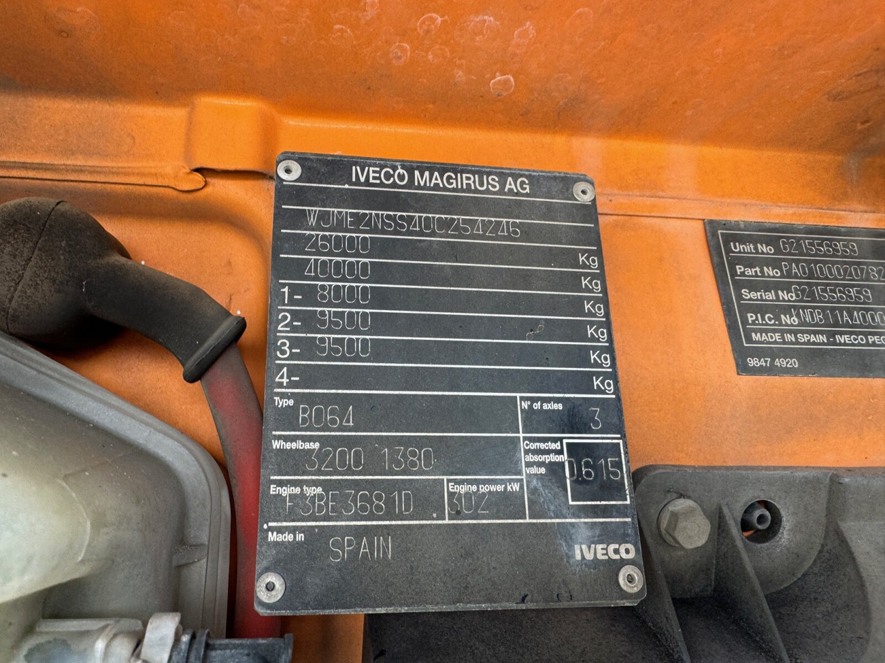 AD260T41 6x4 AD260T41 6x4, EEV - Camion şasiu: Foto 5 AD260T41 6x4 AD260T41 6x4, EEV - Camion şasiu: Foto 5
