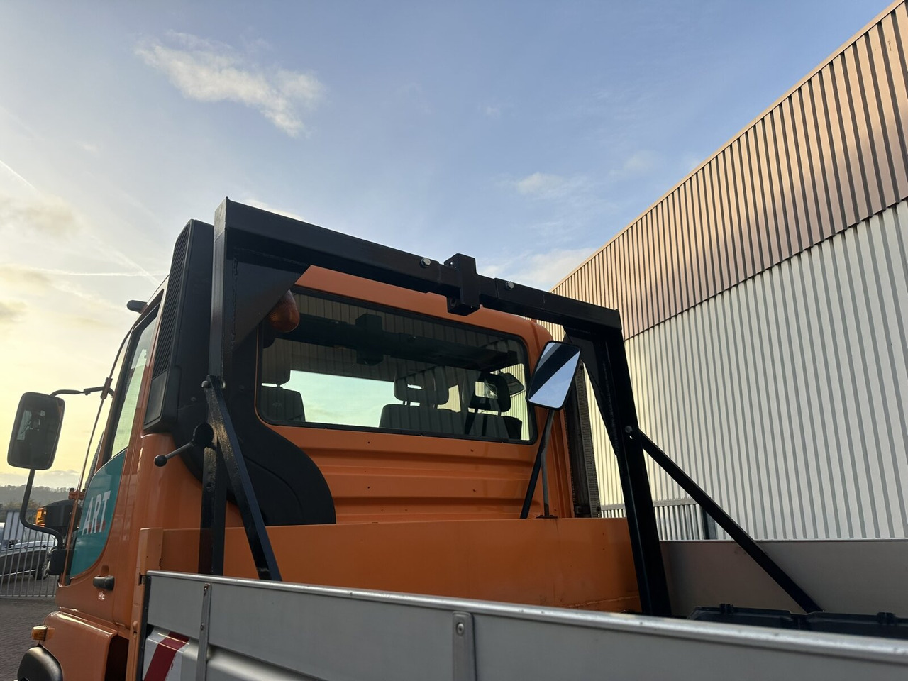 Unimog U300 405/10 4x4 U300 405/10 4x4, Kommunalhydraulik, Frontzapfwelle, Kipper - Autoutilitară: Foto 2 Unimog U300 405/10 4x4 U300 405/10 4x4, Kommunalhydraulik, Frontzapfwelle, Kipper - Autoutilitară: Foto 2