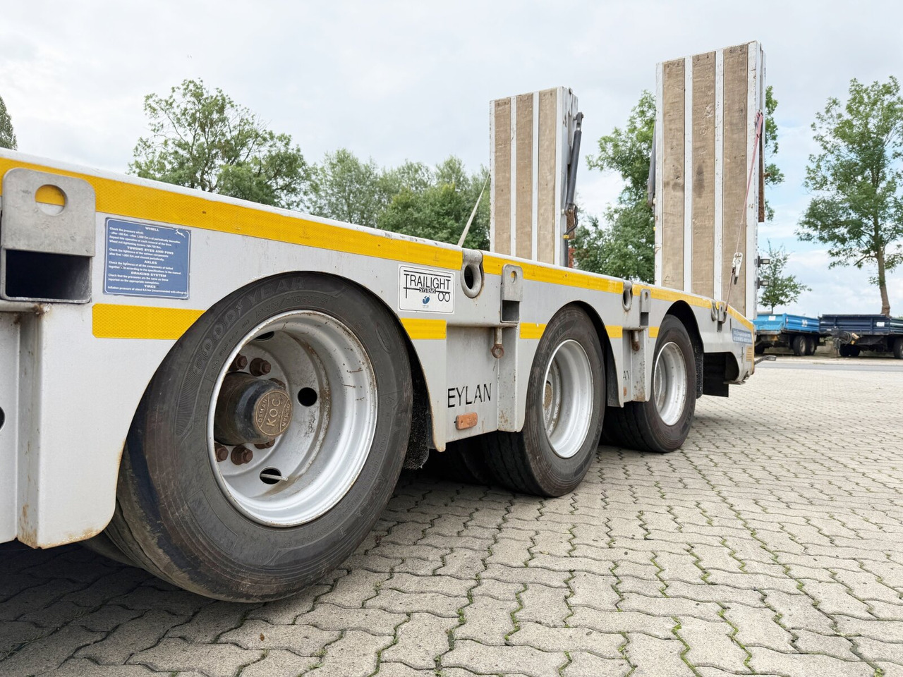 CYL 3 CYL 3, mit Lift-/Lenkachse, faltbare Rampen - Semiremorcă transport agabaritic: Foto 3 CYL 3 CYL 3, mit Lift-/Lenkachse, faltbare Rampen - Semiremorcă transport agabaritic: Foto 3