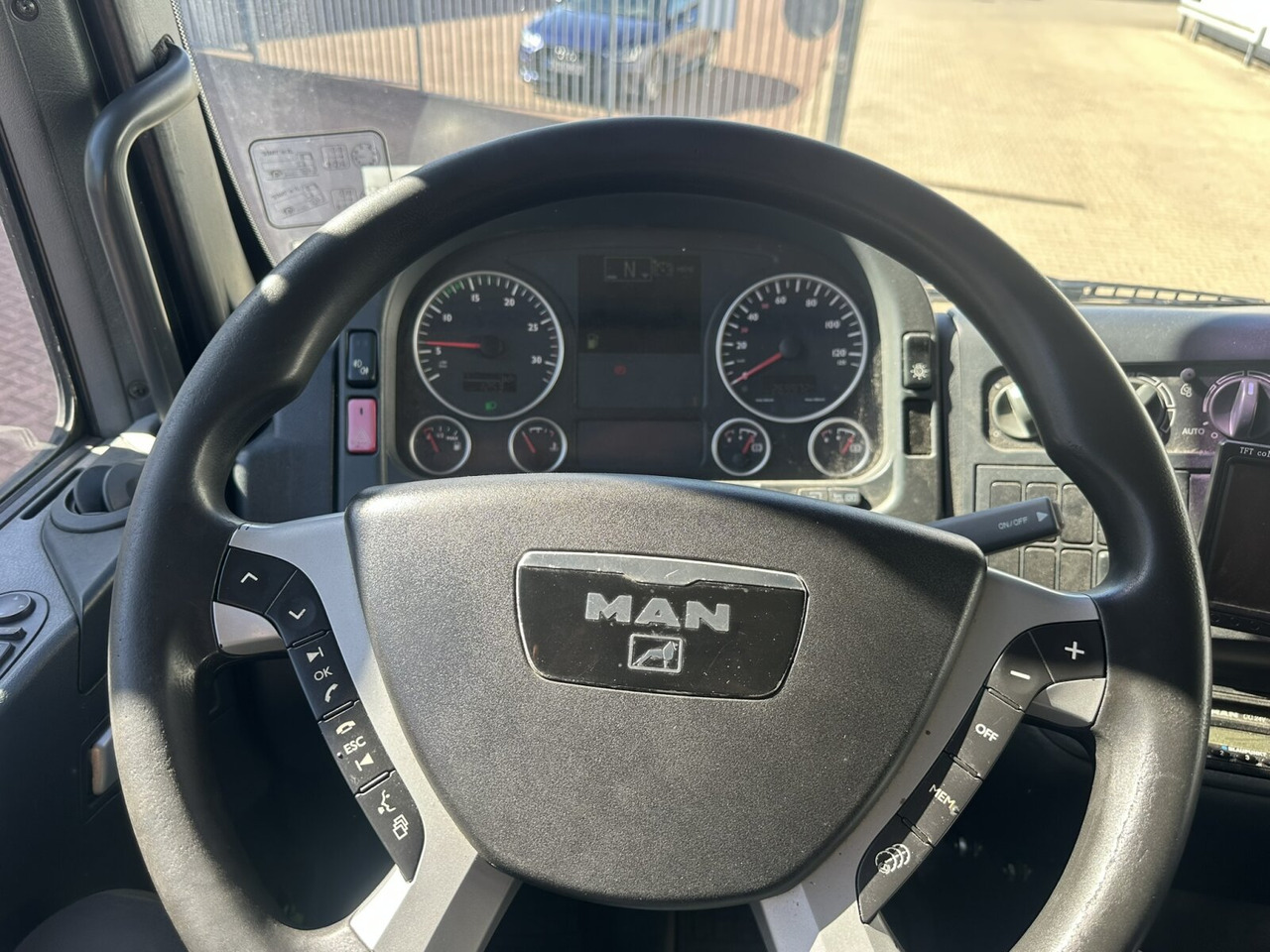 MAN TGA 18.360 LL 4x2 TGA 18.360 LL 4x2 - Camion: Foto 5 MAN TGA 18.360 LL 4x2 TGA 18.360 LL 4x2 - Camion: Foto 5
