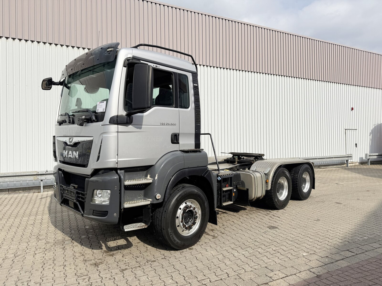 MAN TGS 26.500 6x4 BLS TGS 26.500 6x4 BLS, PriTarder, Navi, Hydraulik - Cap tractor: Foto 1 MAN TGS 26.500 6x4 BLS TGS 26.500 6x4 BLS, PriTarder, Navi, Hydraulik - Cap tractor: Foto 1