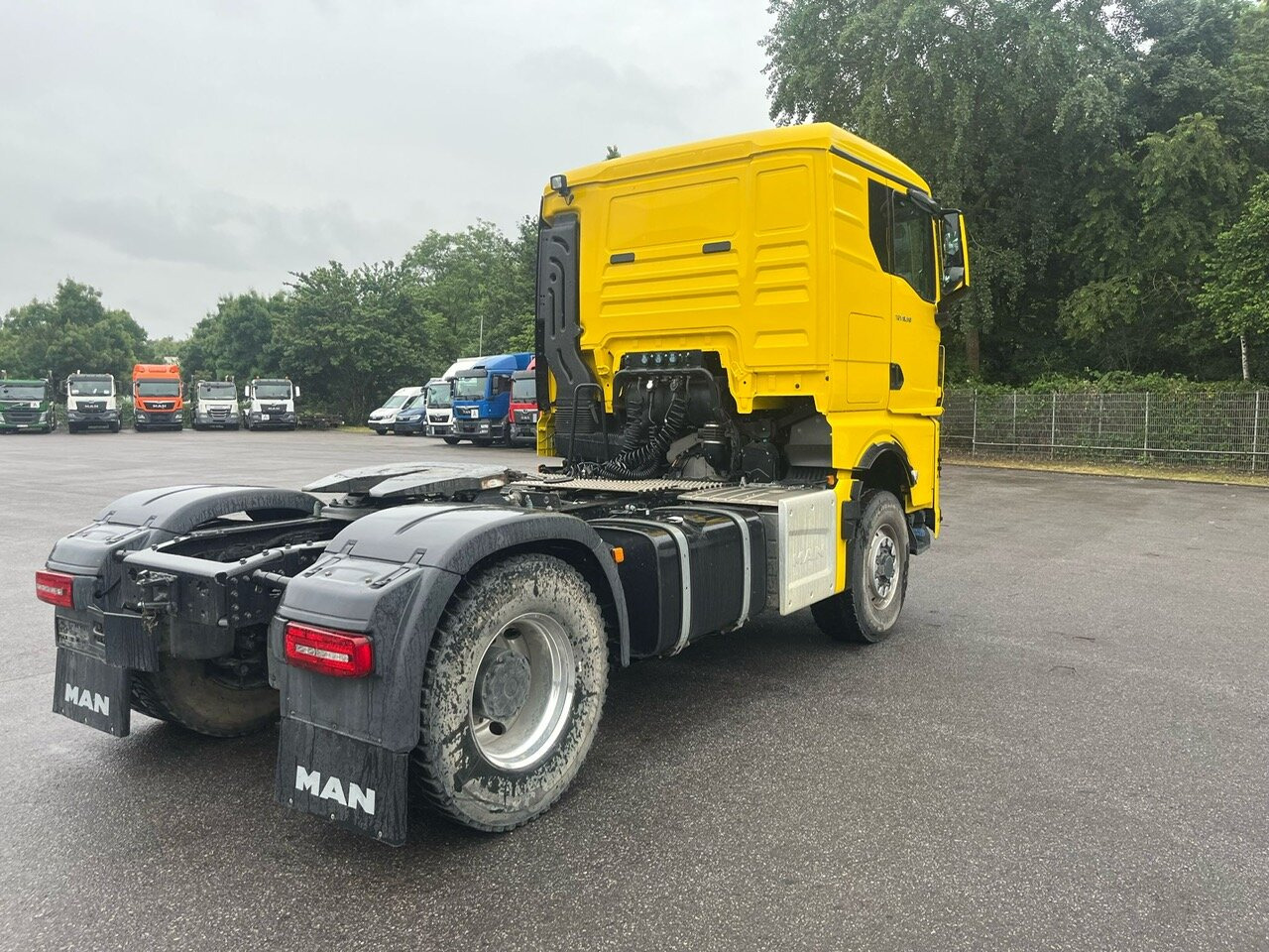 MAN TGX 18.510 4X4H BL SA TGX 18.510 4X4H BL SA, PriTarder, HydroDrive, Navi, LED, Kipphydraulik - Cap tractor: Foto 5 MAN TGX 18.510 4X4H BL SA TGX 18.510 4X4H BL SA, PriTarder, HydroDrive, Navi, LED, Kipphydraulik - Cap tractor: Foto 5