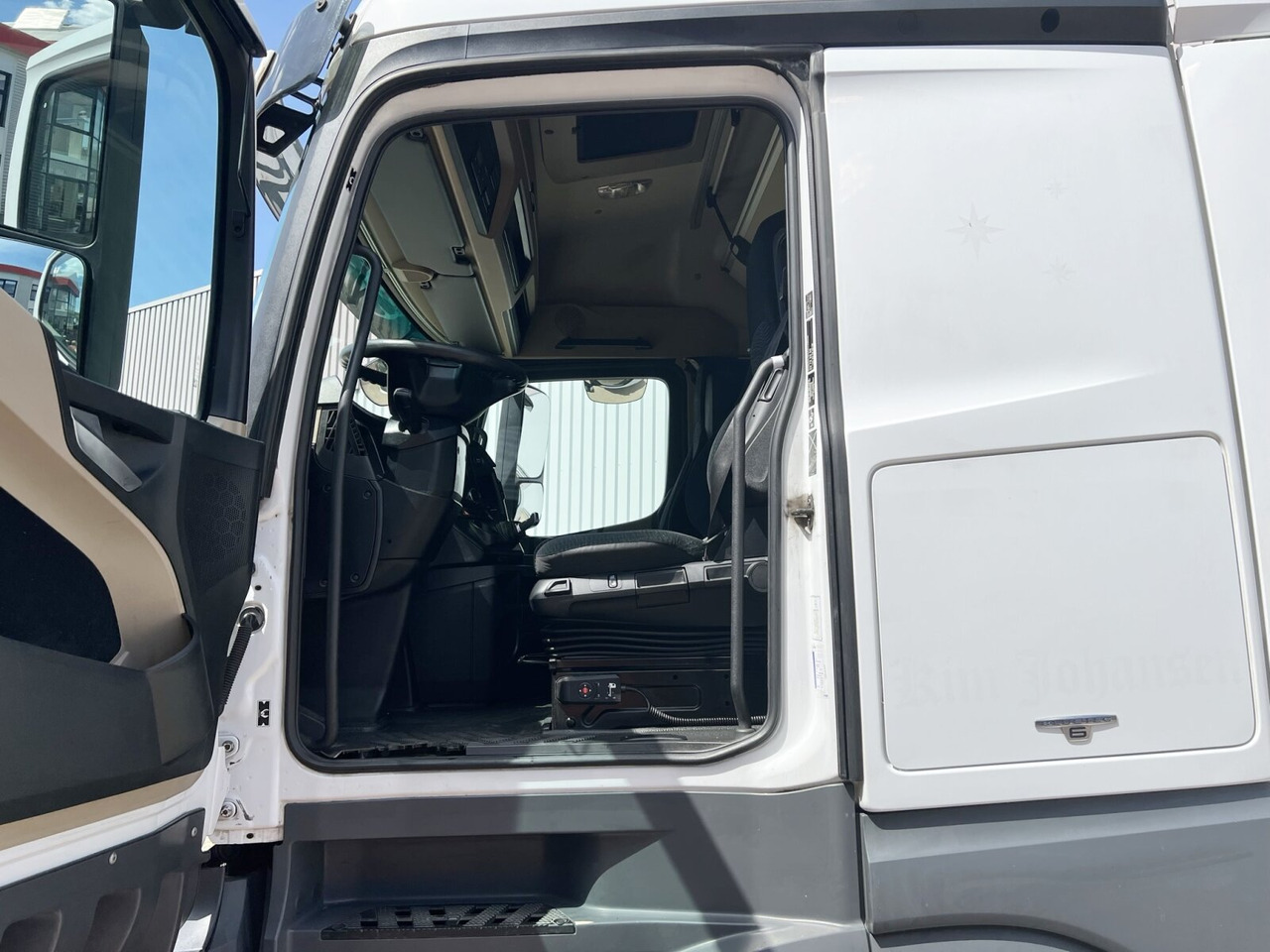 Mercedes-Benz Actros 1842/45 LS 4x2 Actros 1842/45 LS 4x2, 3x VORHANDEN - Cap tractor: Foto 5 Mercedes-Benz Actros 1842/45 LS 4x2 Actros 1842/45 LS 4x2, 3x VORHANDEN - Cap tractor: Foto 5