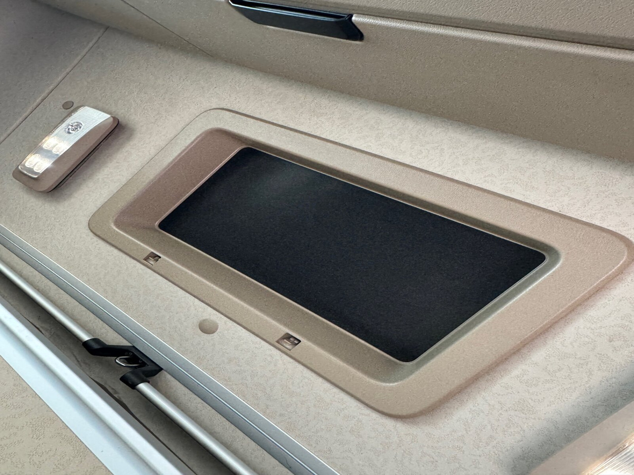 Cap tractor Mercedes-Benz Actros 1848 LS 4x2 Actros 1848 LS 4x2, Vollumer ,Retarder: Foto 7 Cap tractor Mercedes-Benz Actros 1848 LS 4x2 Actros 1848 LS 4x2, Vollumer ,Retarder: Foto 7